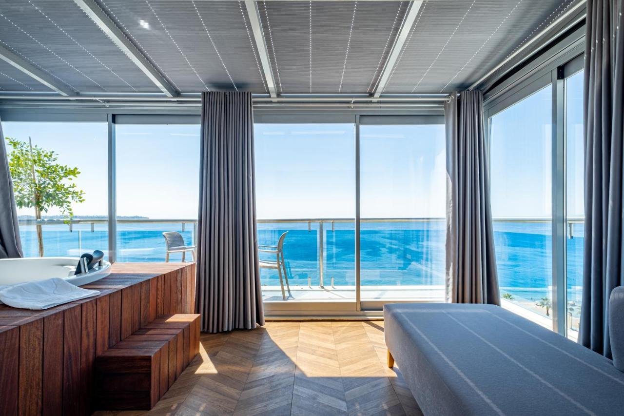 Deluxe Suite mit Whirlpool-Badewanne