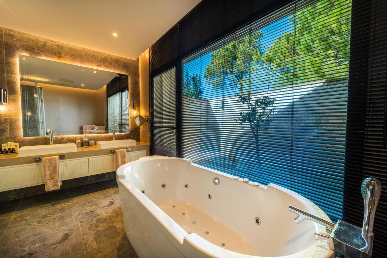 Superior Deluxe Villa mit eigenem Pool (6 Erwachsene + 1 Kind)