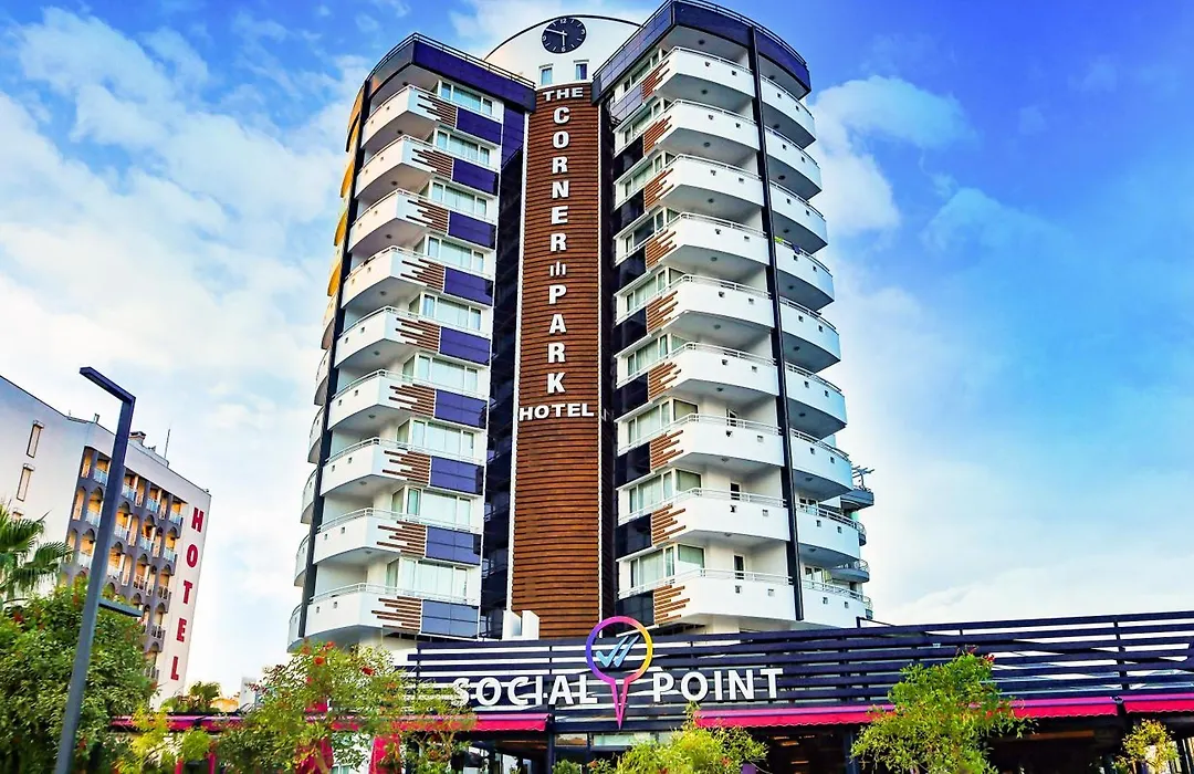 The Corner Park Hotel-1